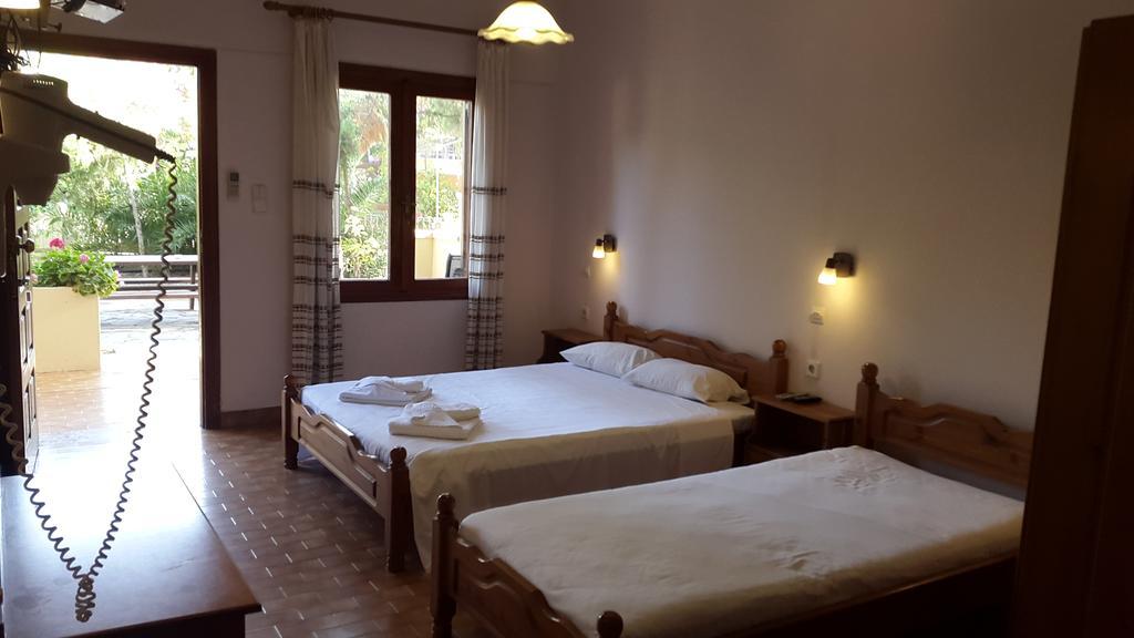 Stelios Rooms ปาไลโอโกรา ภายนอก รูปภาพ