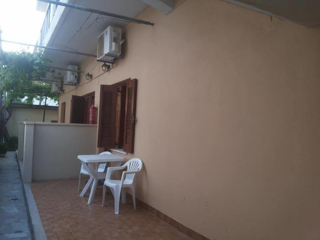 Stelios Rooms ปาไลโอโกรา ภายนอก รูปภาพ