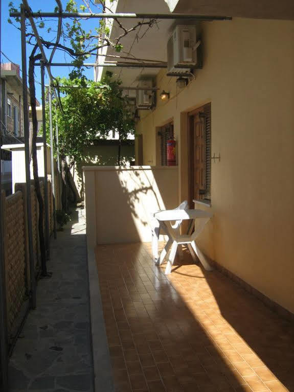 Stelios Rooms ปาไลโอโกรา ภายนอก รูปภาพ